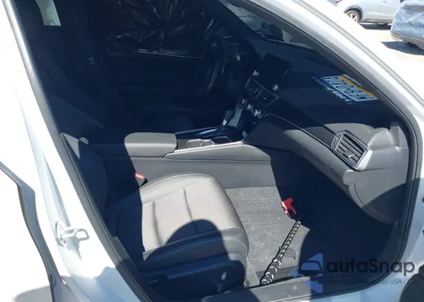 2022 Honda Accord Sport z USA, uszkodzony, nr VIN 1HGCV1F32NA103929